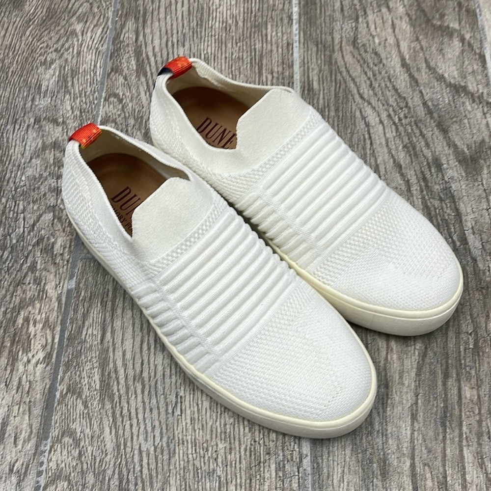 DUNES Memory Foam White Slip-On Sneakers Size 6